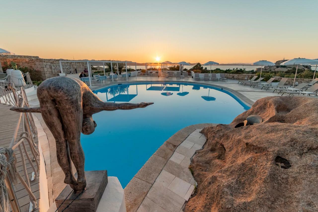 Hotel Grand Relais Dei Nuraghi (Adults Only) Байя Сардиния Экстерьер фото